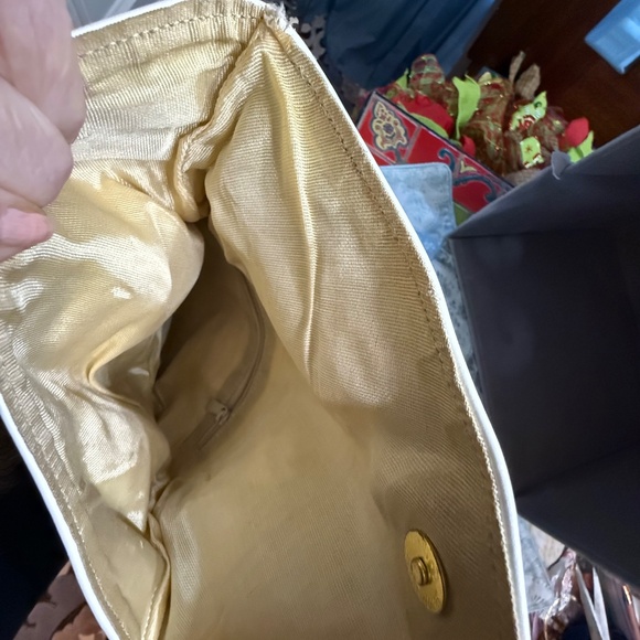 White Leather Shoulder bag, barely used - Picture 5 of 6